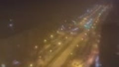 На Петербург опустился густой туман
