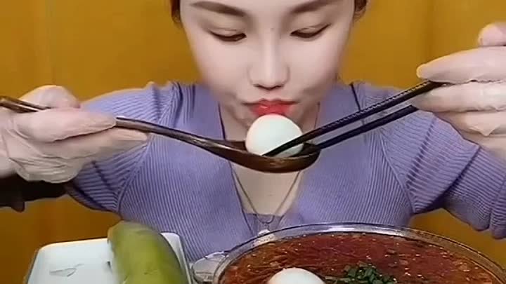 Can you eat like this?