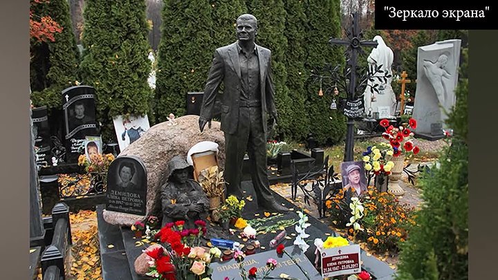 Могила владислава галкина на троекуровском кладбище фото Могила владислава галкина на троекуровском кладбище фото