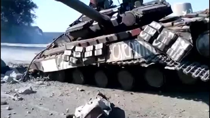 Батальон "Азов" лоханулся с российским танком