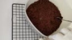 Немного процесса создания трайфла
Шоколадный бисквит
Малинов...