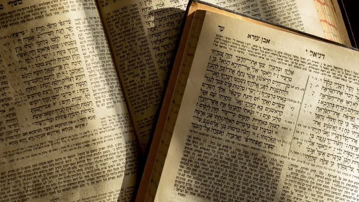 Почему Библия еврейская_ __ С еврейской Библией к Рождеству Христову