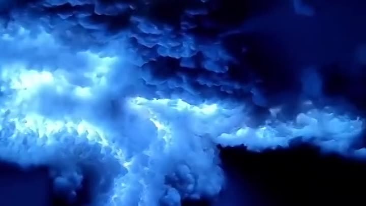 Грозовые облака из светодиодной ленты и ваты