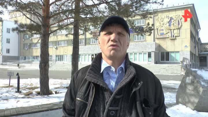 Отец летчика Кузьминова осудил погибшего сына, выразив почтение экипажу Ми-8