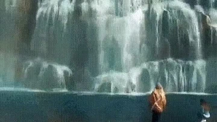 Каскадный водопад в Исландии