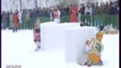 Игра в снежки - вид спорта в Японии.
