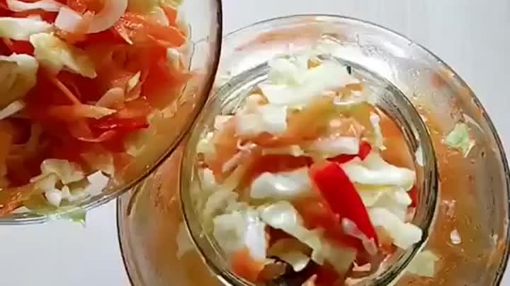 Салат из маринованной капусты