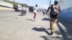 Жители Гаити бегут от беспорядков