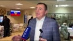 Валерий Лимаренко одним из первых проголосовал на выборах пр...