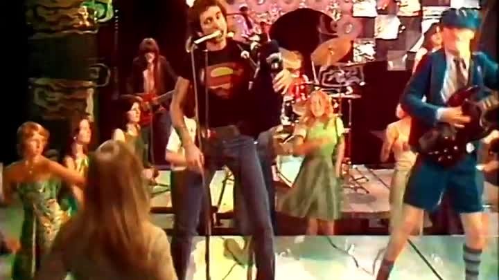 AC/DC - It's A Long Way To The Top (LIVE MV 1976)