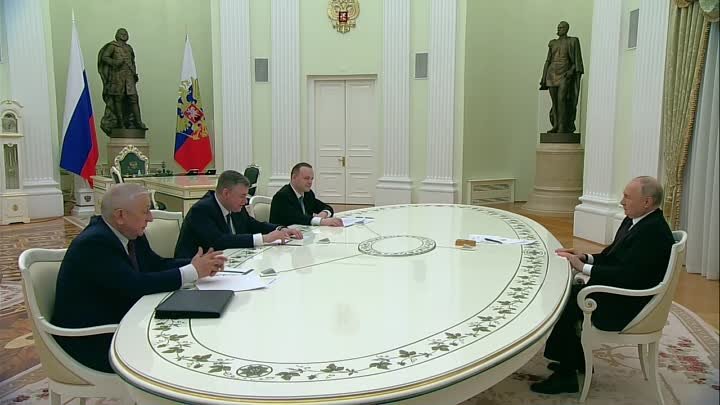 Леонид Слуцкий поздравил Владимира Путина с победой (2)