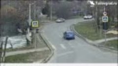 В Новочеркасске водитель заснул за рулем и врезался в столб