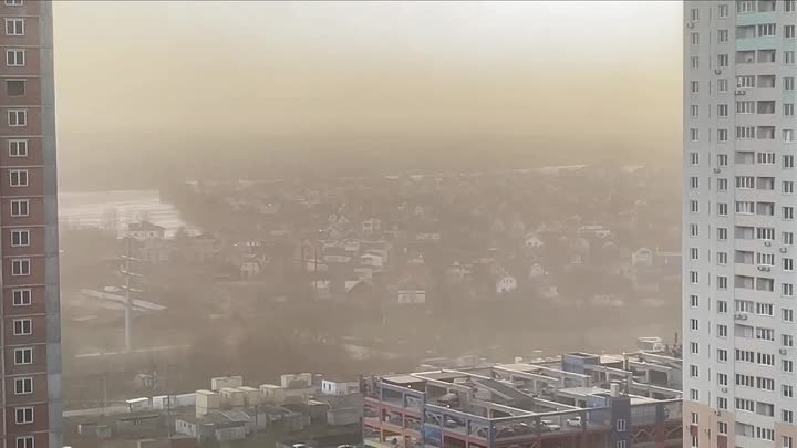Украину накрыла пыль из Сахары