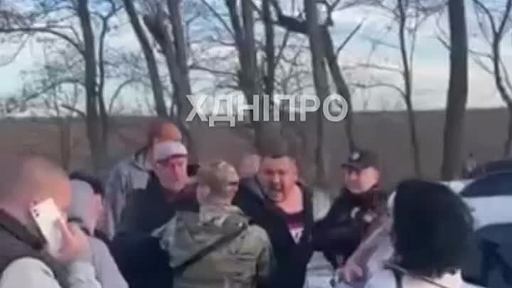 Обычное утро на Украине выглядит так... .mp4