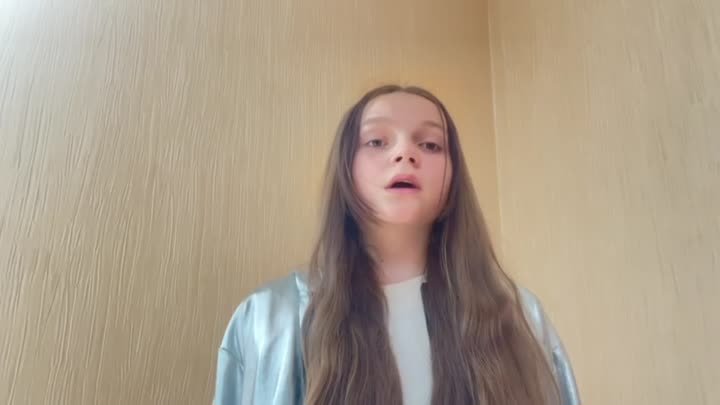 Лена Томина, 12 лет - Стихотворение про Манюню