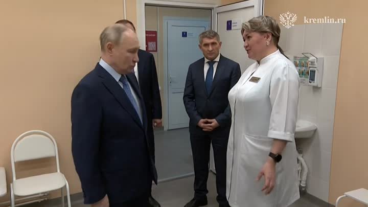 Владимир Путин с рабочим визитом прилетел в Чувашию