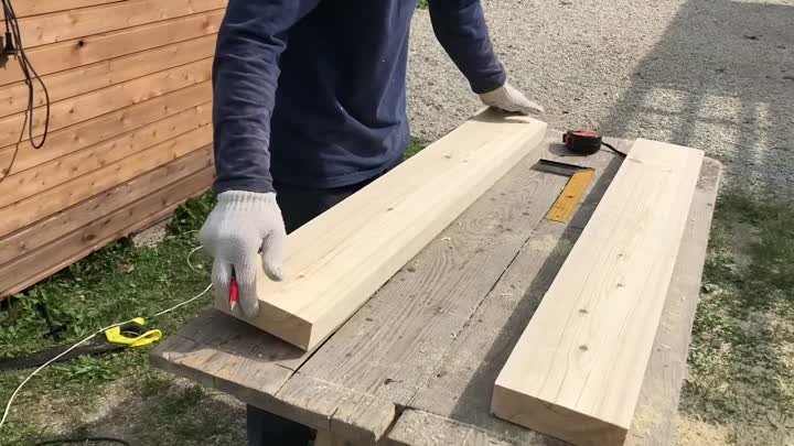 Как сделать простой стол из досок