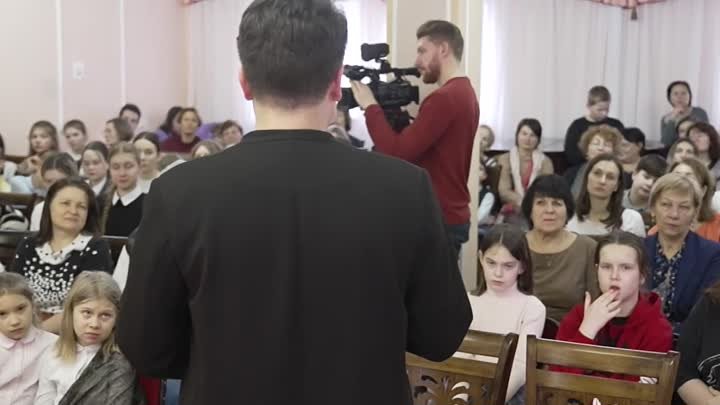 Пётр Лундстрем встретился со школьниками