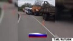 «Мерседес-Спринтер» столкнулся с трактором К 701 «Кировец»