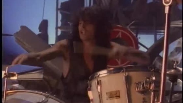 Mötley Crüe - Dr. Feelgood (Official Music Video)