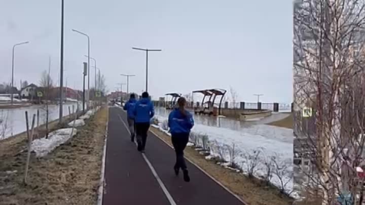 В честь Первомая на набережной Оби состоялся забег молодежного актив ...