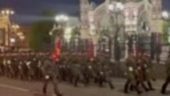 В Москве этой ночью прошла репетиция парада Победы

Перед пр...