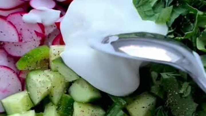 Овощной салат с йогуртом