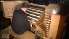 Notre-Dame organ, Yves Castagnet plays Dupré Prelude &amp; fugue...