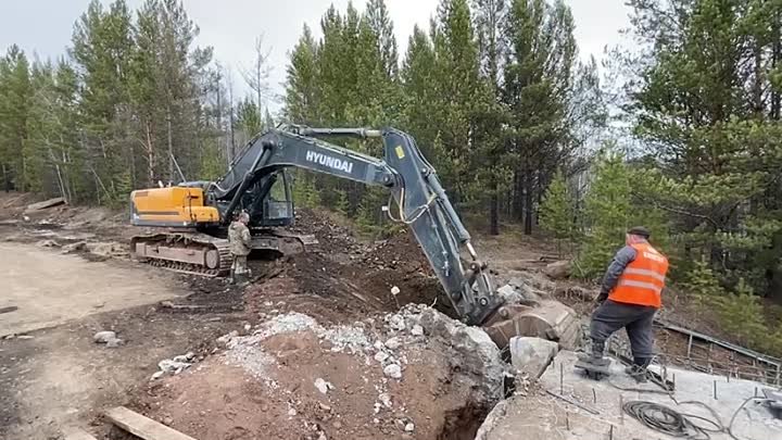 Губернатор едет по трассе «Братск-Усть-Илимск»