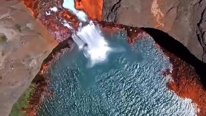 Водопад в Аргентине. Сальто-дель-Агрио. 