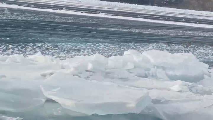 Лед Весеннего Байкала (март2024г)