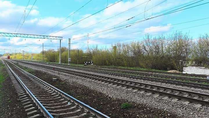 Электровоз ЭП20-024 с поездом №070 Москва-Липецк