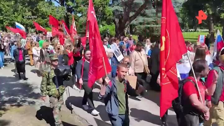 Акция Бессмертный полк прошла во многих странах по всему миру