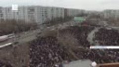 Тысячи мусульман в Красноярске пришли в мечеть, чтобы отпраз...