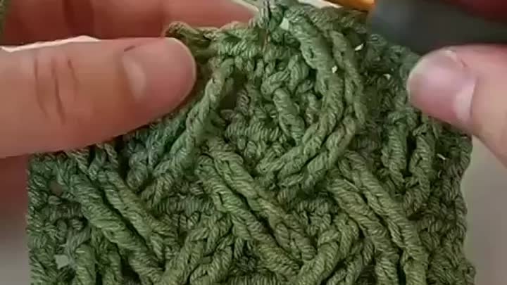 Плетеный узор крючком 