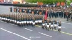 На Красной площади — парадный расчёт военнослужащих-женщин