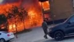 Сильный пожар произошёл на базе отдыха в Краснодарском крае