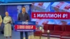 Виталий Хоценко в эфире 12 канала поздравил обладателей глав...