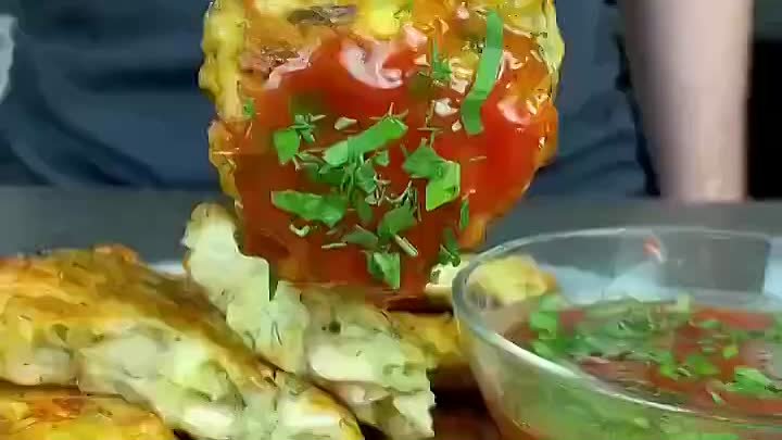 Куриные котлетки с сыром и зеленью