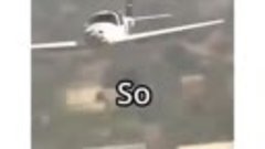 Девушка пилот сажает самолёт без шасси 🛬