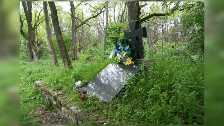 У Польщі вандали сплюндрували могилу воїнів УПА .mp4