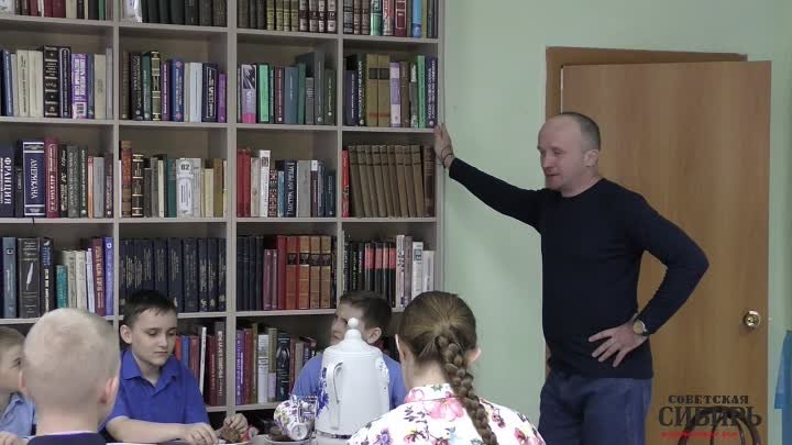 Мастер-класс для юных писателей провел Ростислав Алиев