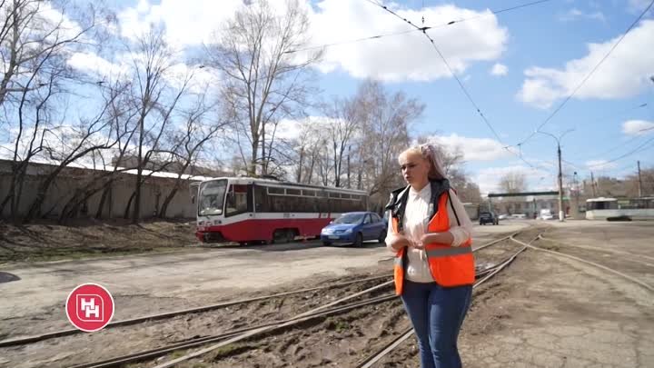 Работа мечты: потомственная водитель возит новосибирцев на трамвае