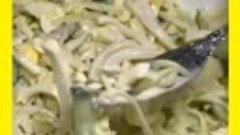 Нежный и сочный салат с кальмарами