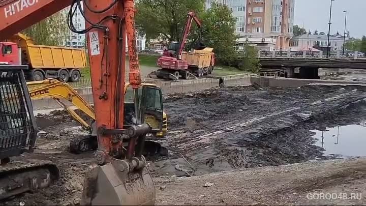 В Липецке началась расчистка отстойника между Комсомольским прудом и ...