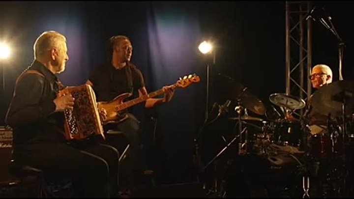 Marc Berthoumieux - A la claire Fontaine - Live au New Morning