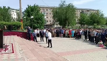 Торжественный митинг в честь Дня Победы 9 Мая перед возложением корз ...