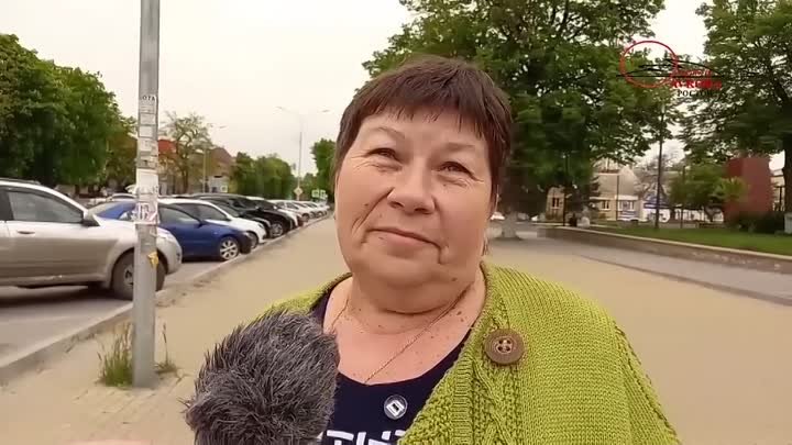 Реакция людей на слова Мишустина о средней зарплате в России 73 тыся ...