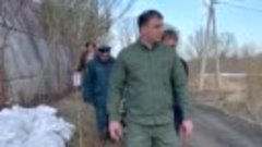 Виталий Хоценко проверил целостность дамбы в Усть-Ишиме