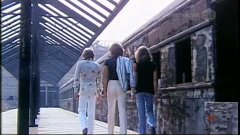Pink Floyd Vs Bee Gees Staying Alive In The Wall